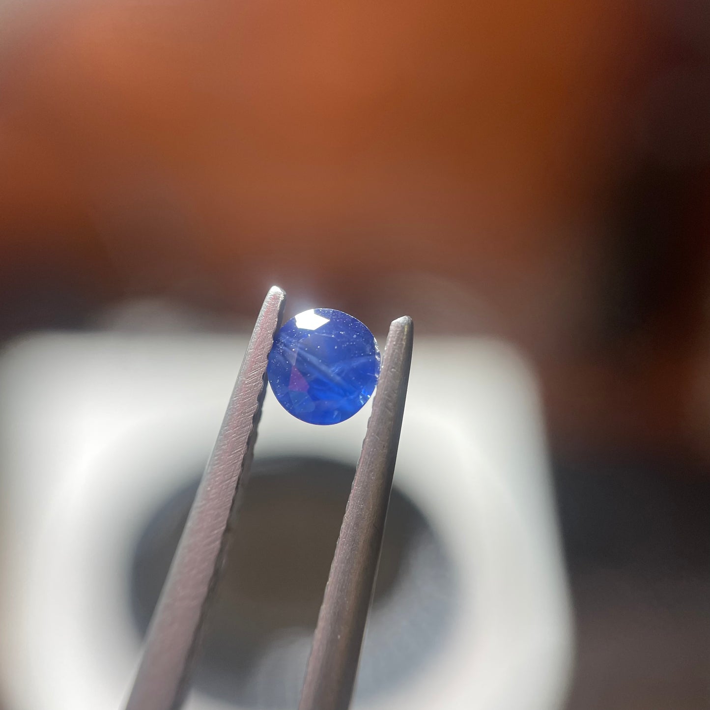 Ceylon Sapphire Facet - Medium