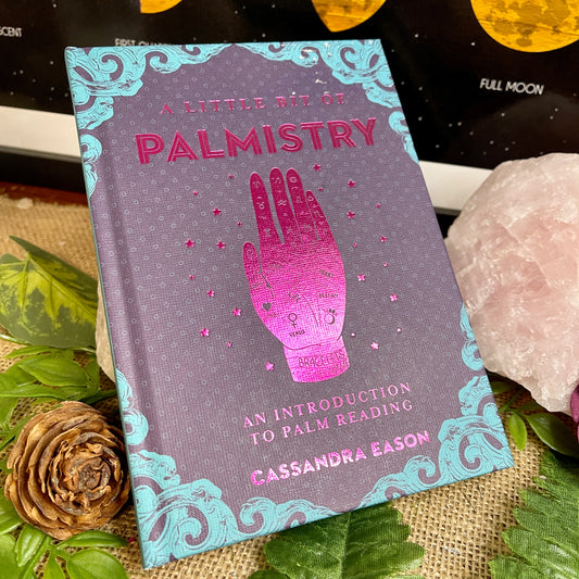 A Little Bit of Palmistry - Cassandra Eason