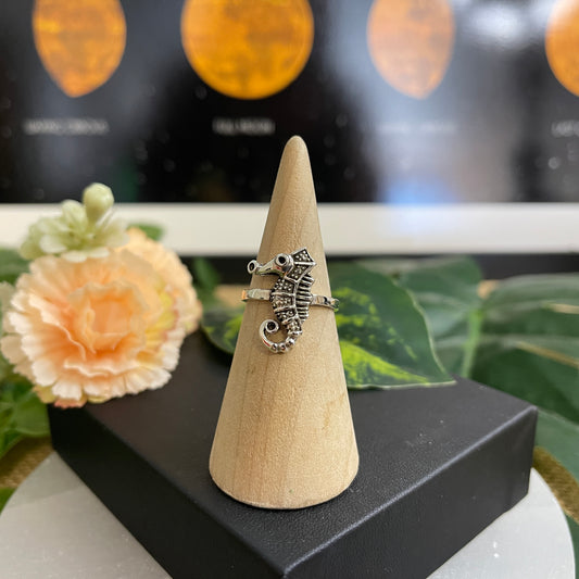 Seahorse Ring - OVER 50% OFF!